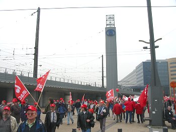 man03.jpg (24414 octets)